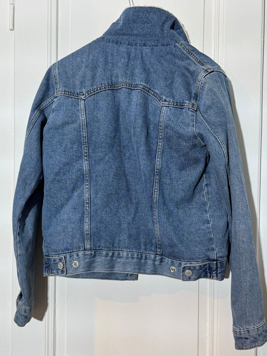 Topshop Giacche: Warme Jeansjacke mit Teddyfutter, Gr. 36 – Usato da Nidau venduto da biasutti 1