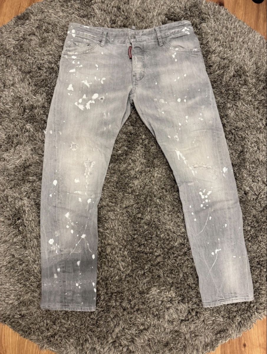 Dsquared2 Jeans: Jeans Dsquared2 Grau Grösse 50 – D'occasion à Schindellegi par Leormn_ch