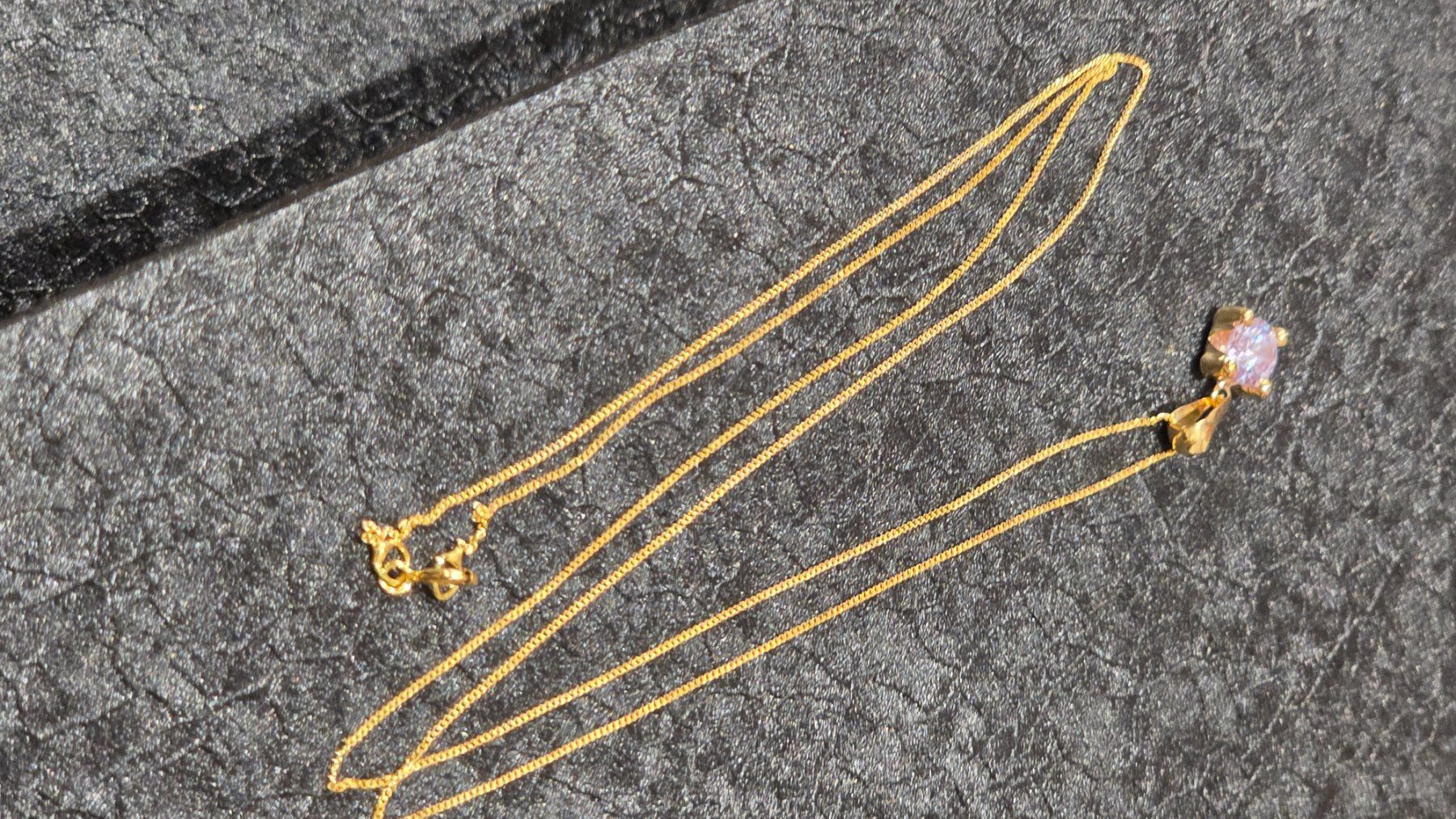 Colliers: Anhänger aus 9-Karätigem Gold mit Geburtsstein – Neuf avec emballage d'origine à Hemmental par Schmuckwelt2 1