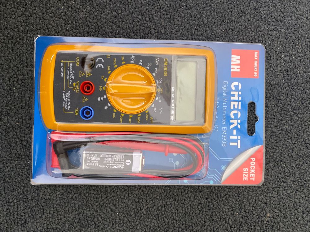 Digital Multimeter (Neu und originalverpackt) in für CHF 12 – mit ...