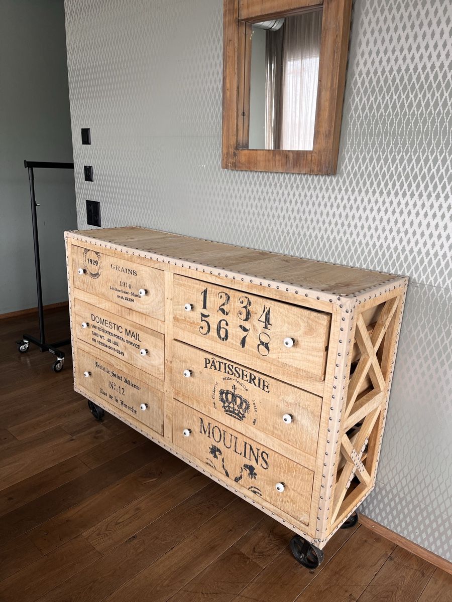 Commodes: Sideboard mit 6 Schubladen – D'occasion à Bern par lecoqestmort12 5