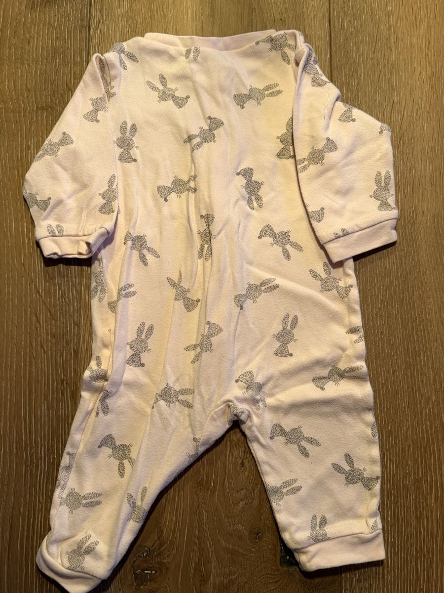 Pigiama & Simili: Pyjama Häschen Grösse 74 – Usato da Pragg-Jenaz venduto da gobrist 1