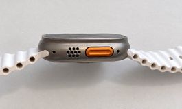Apple Watch Ultra 2 – 49 mm – Batterie 96 % – Boîte et câble