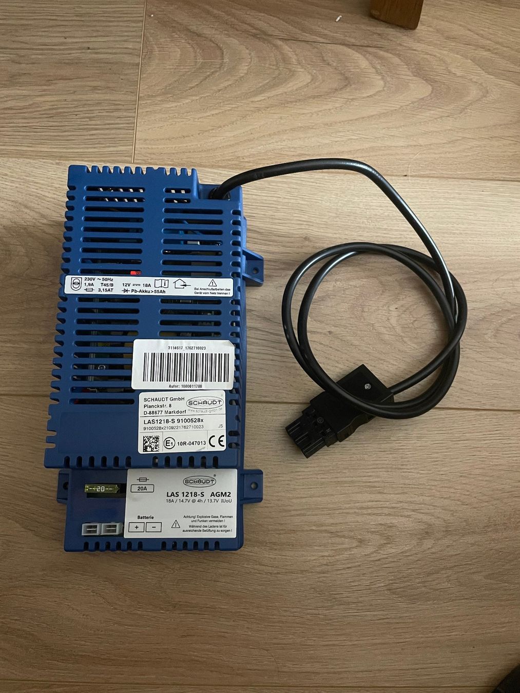 Batterie-Ladegeräte: Schaudt LAS 1218-S AGM2 Ladegerät 12V – Gebraucht aus Berg am Irchel von  4