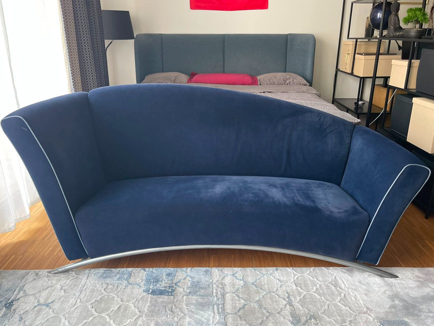 Divani: Weinlese blaues Sofa – Usato da Zürich venduto da sve_9qpc