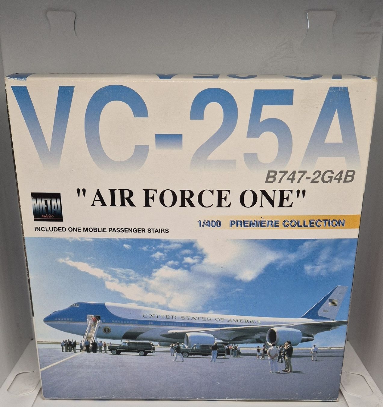 Boeing Kits de montage: Modellflugzeug VC-25A "Air Force One" 1/400 – D'occasion à Kernenried par veyron223 2