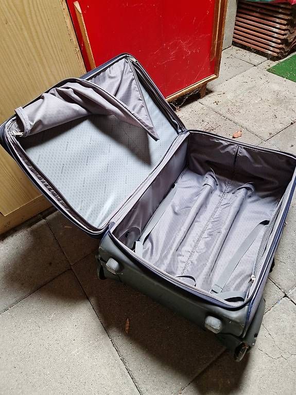 Valigie: Valise Samsonite à grosses roulettes – Usato da Vufflens-la-Ville venduto da jea_6xps