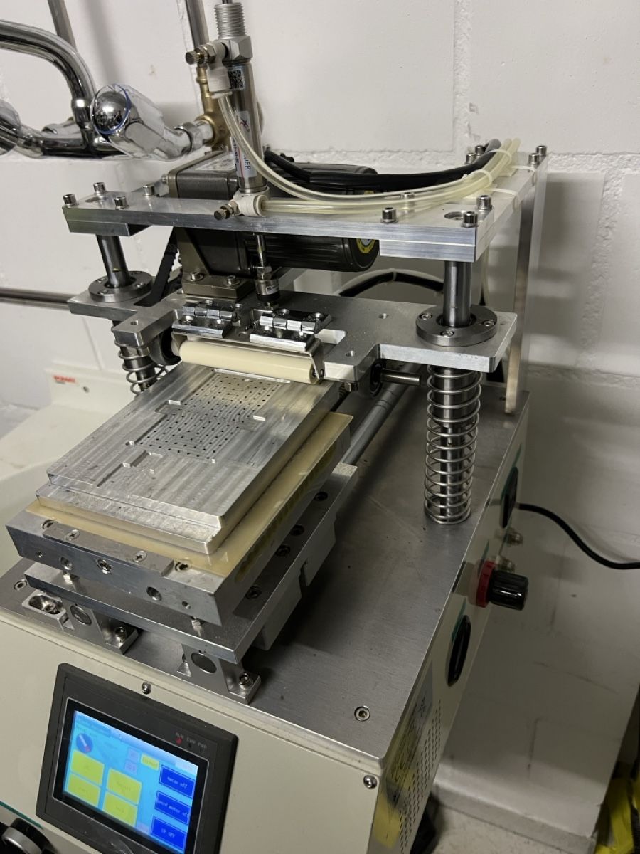 Xilografie: automatischer Siebdruck. – Usato da Oberentfelden venduto da kus_hys2