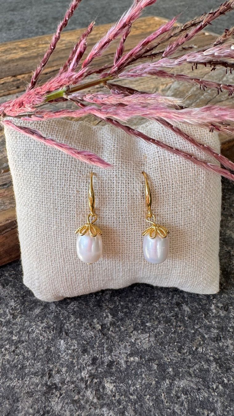 Ohrringe & -stecker: Traumhaft schön: echte Perle vergoldete Ohrhänger – Neu und originalverpackt aus Rombach von Ivreajewels 3