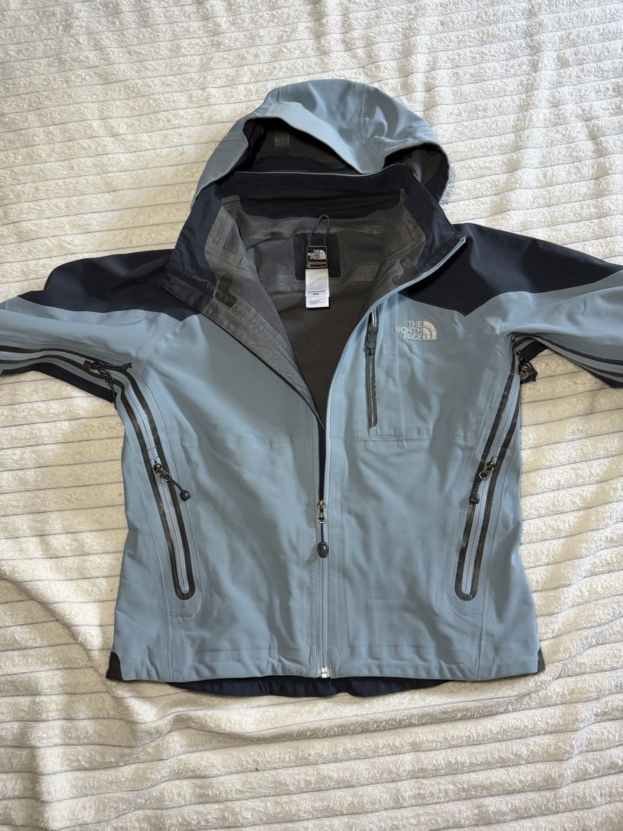 North Face Jacken: The North Face Gore-Tex Softshelljacke Original – Gebraucht aus Vionnaz von b_f_d_r_g 2