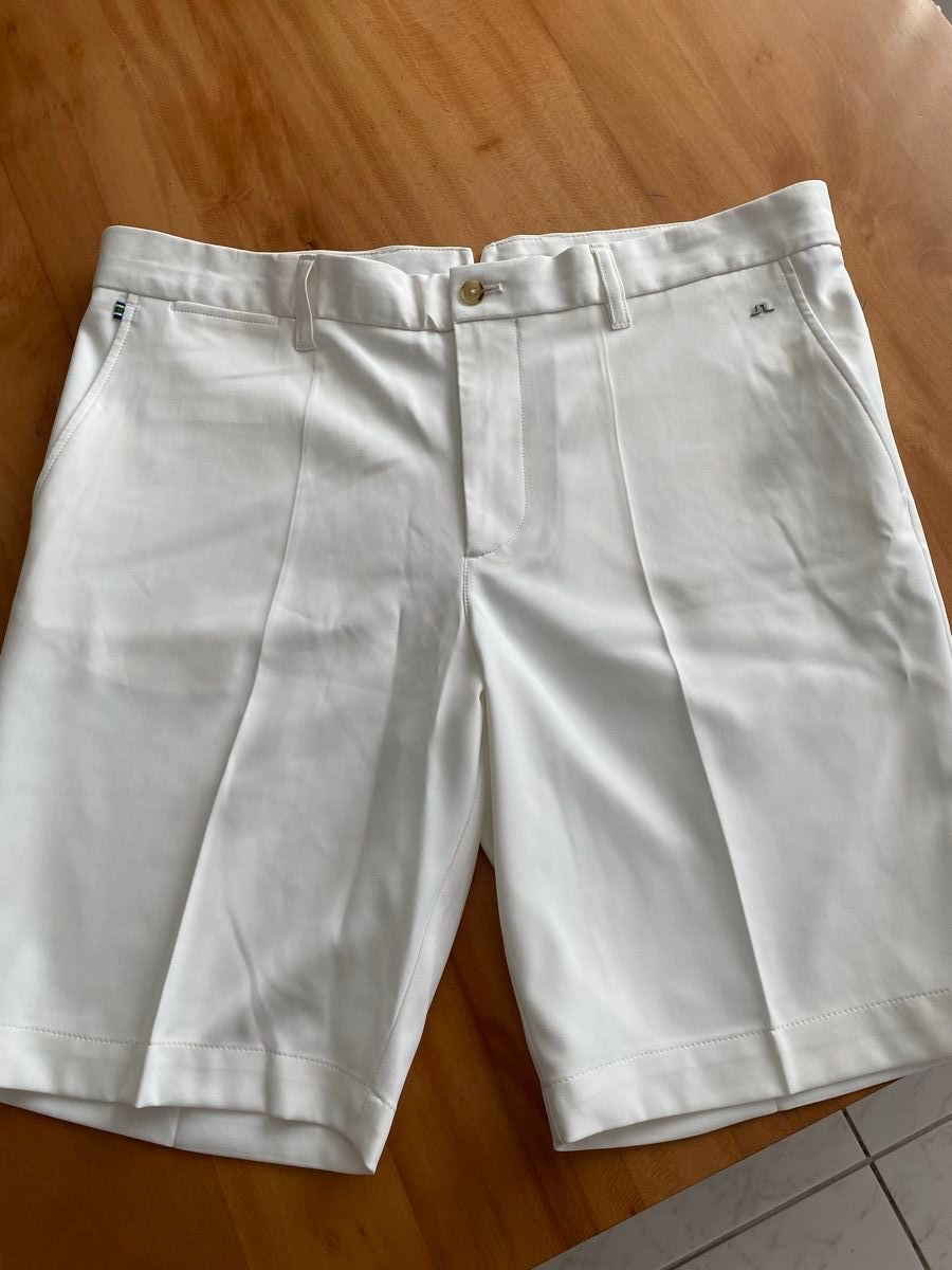Lindeberg Pantaloni: Golfshorts von J. Lindeberg, Grösse 36 – Nuovo (secondo la descrizione) da Uitikon Waldegg venduto da man_fs5b