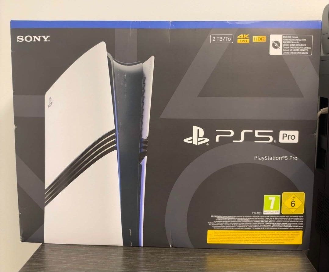 Sony Consoles: Ps5 pro neu – Neuf avec emballage d'origine à Fahrweid par Vincenzo741