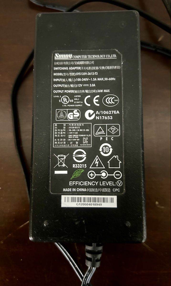 Unità & Adattatore: [GUT & GÜNSTIG]: Sunny Computer Technology Switching Adapter – Usato da Arni AG venduto da CreaFlex 1