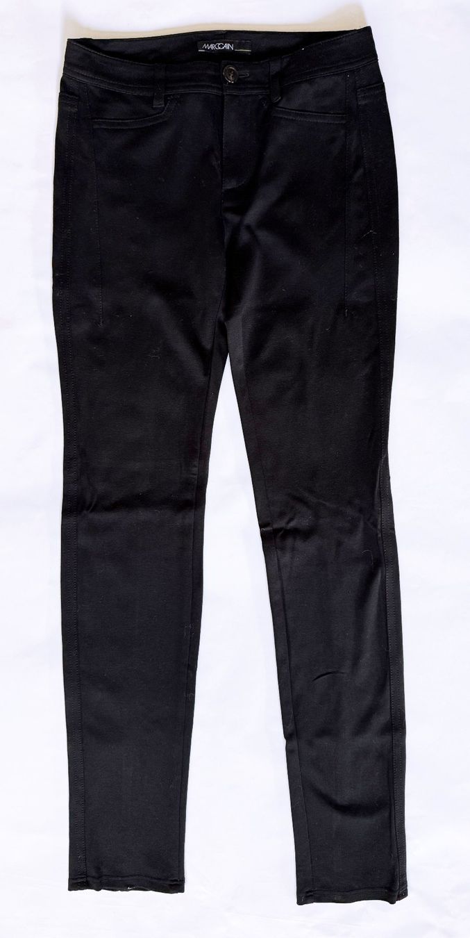 Marc Cain Hosen: MARCCAIN, schwarze Slim-Fit-Hose oder Jeans***** – Gebraucht aus Dübendorf von Orc_nl6t