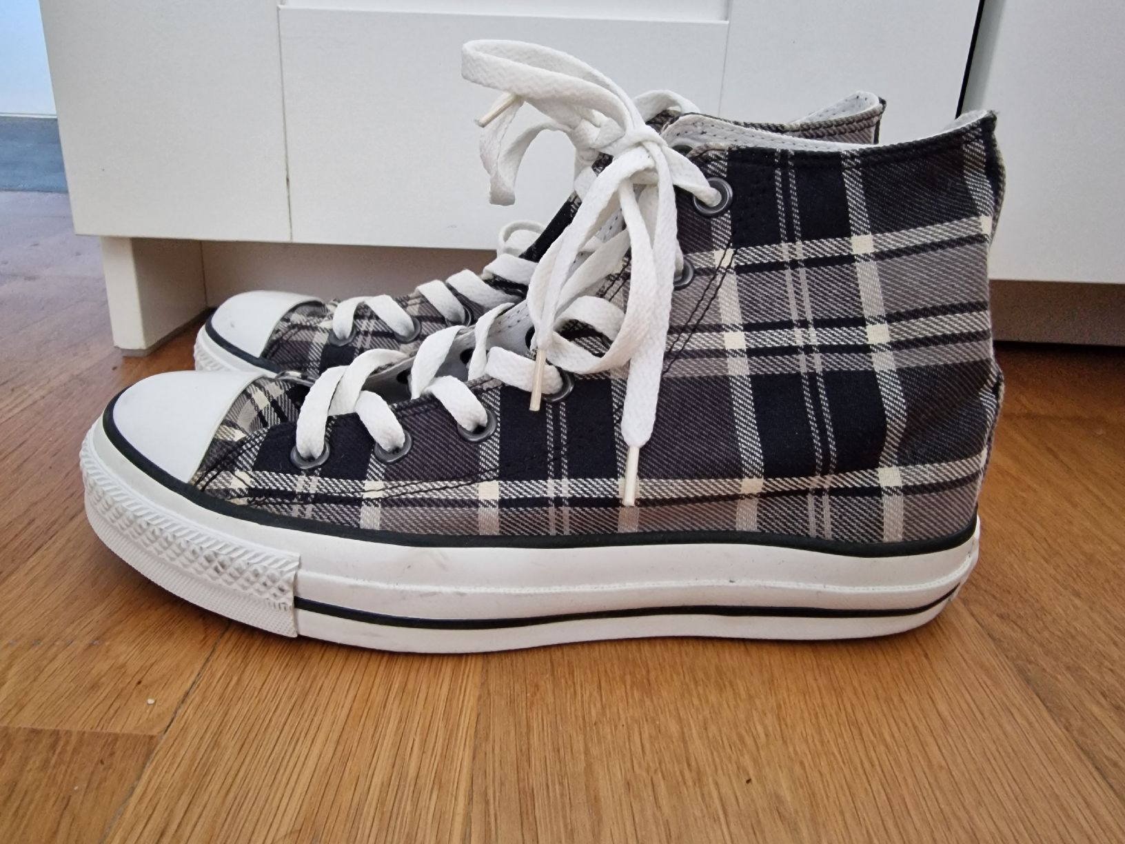 Converse Chaussures femmes: Sneaker Convers – D'occasion à Schmitten FR par lue_9hhv 1