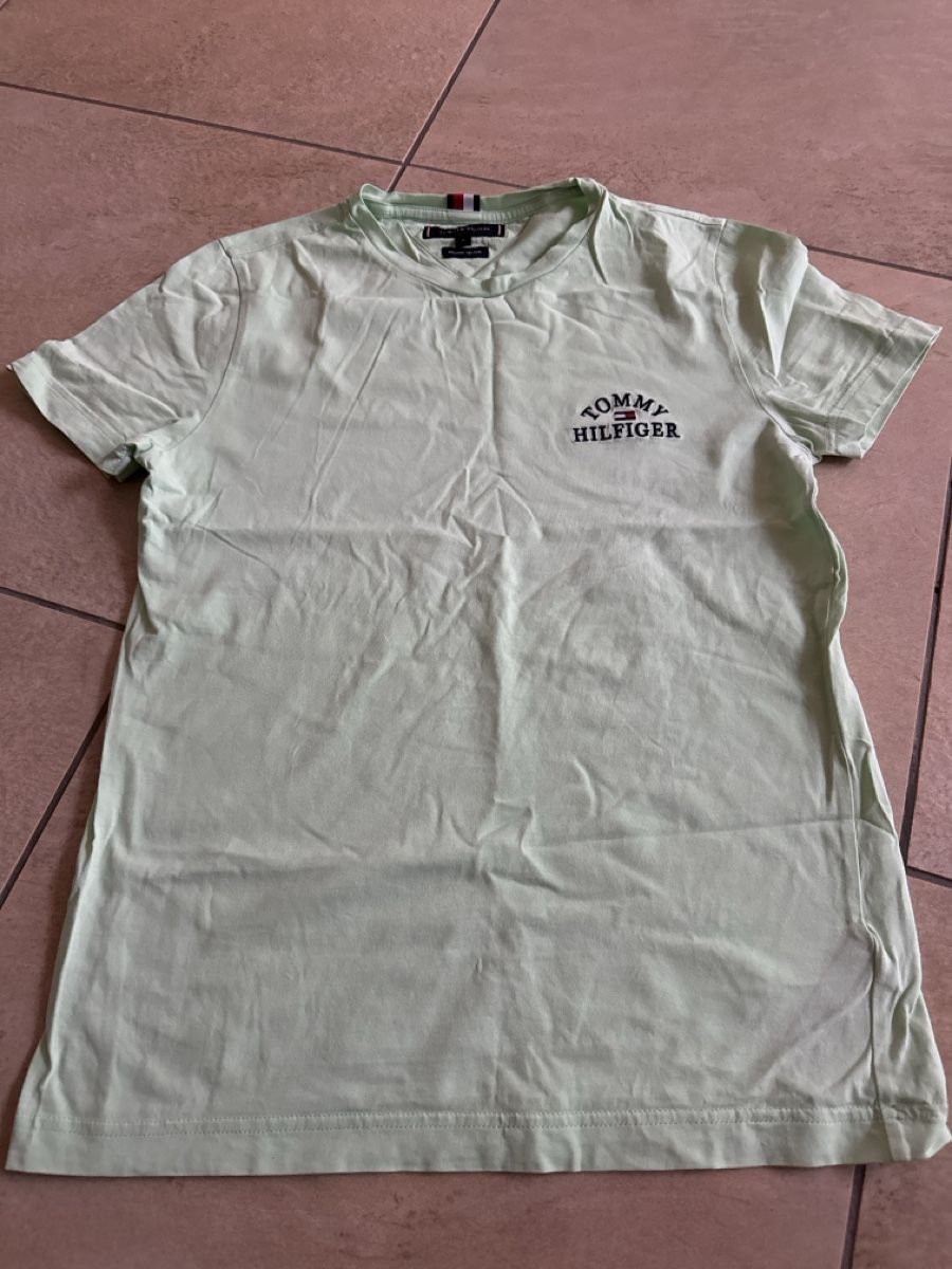 Tommy Hilfiger T-shirt: T-Shirt Grösse S Tommy Hilfiger – Nuovo (secondo la descrizione) da Otelfingen venduto da Tommy112