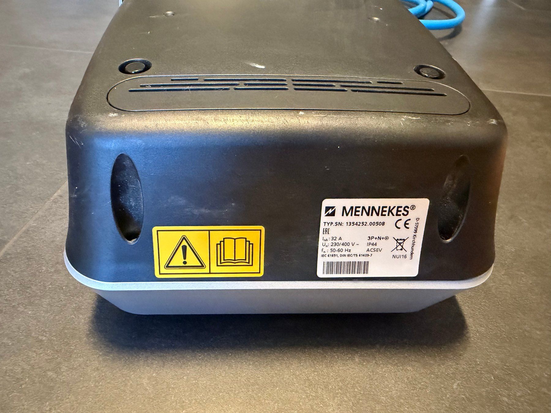 Mennekes Chargeurs de batterie: Ladestation AMTRON Xtra R 11/22 C2 – D'occasion à Winterthur par Swisssell 3