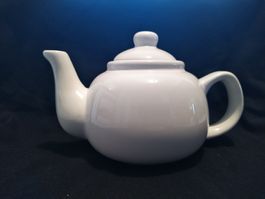 Théière classique en céramique blanche