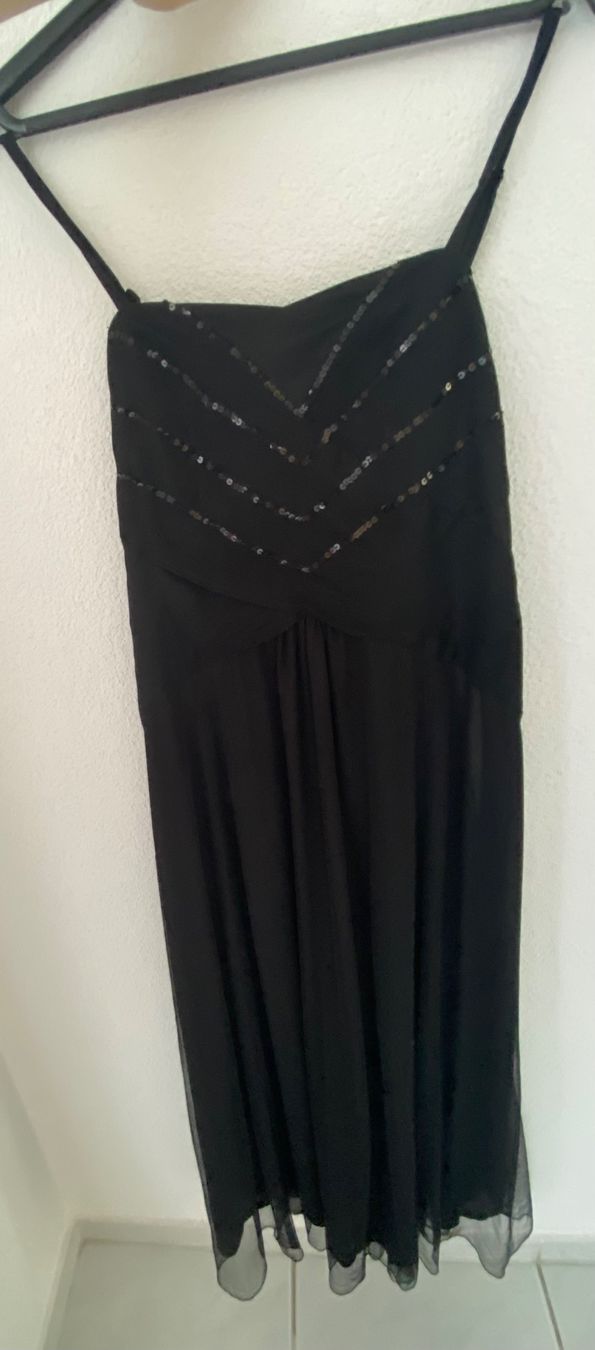 Robes: Abendkleid – D'occasion à Niederglatt ZH par Mary102