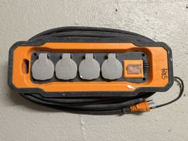 Steckdosenblock (bruch- und schlagfest) 8m, IP54