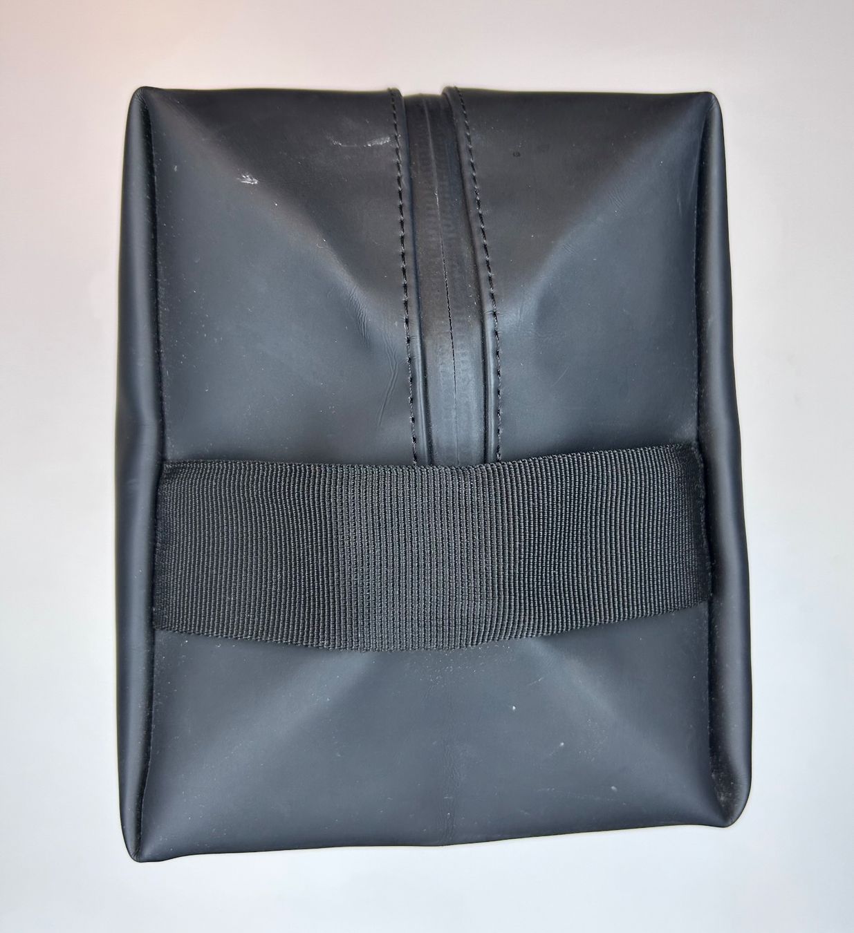 Rains Kosmetikkoffer: Rains Wash Bag Large – Gebraucht aus St. Gallen von look-twice 9