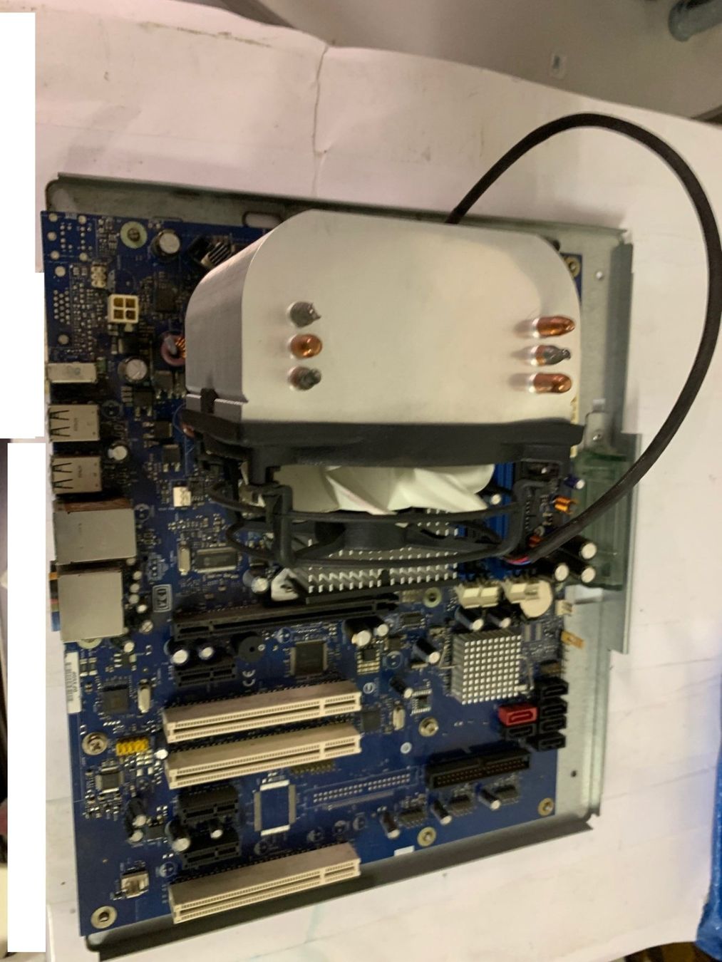 Mainboards: INTEL Motherboard ohne CPU & RAM – Defekt aus Emmen von newdeal1970