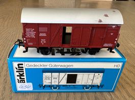 brauner, geschlossener Güterwagen, Schiebetüren; neu & OVP