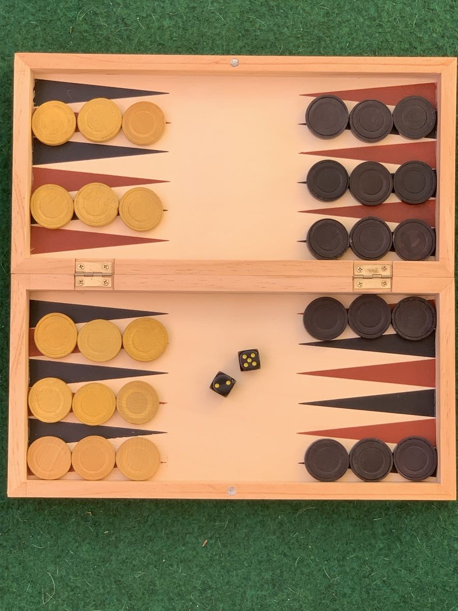 Spiele: Schach & Backgammon - Set – Gebraucht aus Wangen b. Olten von Finolino28 4