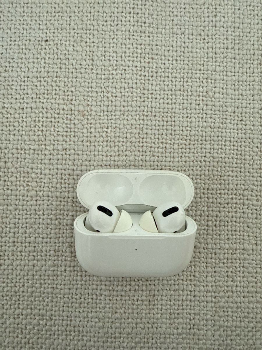 Apple Cuffie: Apple AirPods Pro, wireless earbuds, white – Usato da Oberägeri venduto da sel_br7m