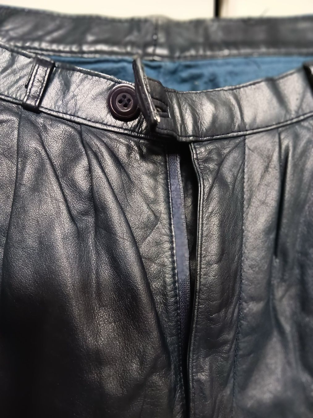 Pantaloni: Lederhose, dunkelblau, edel, gefüttert – Usato da Büsingen venduto da Flohminator 1