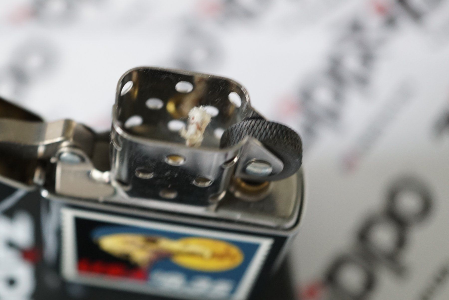 Zippo Accendini: ZIPPO Feuerzeug - U.S. STAMP - EAGLE - 1997 – Nuovo (secondo la descrizione) da Mels venduto da akaBella 1