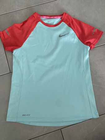 Kinder Sportshirt Nike DRI-FIT mint/korall Grösse M