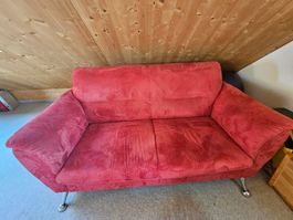Rotes Sofa, 2-plätzig, bequemes Sitzmöbel für Ihr Zuhause