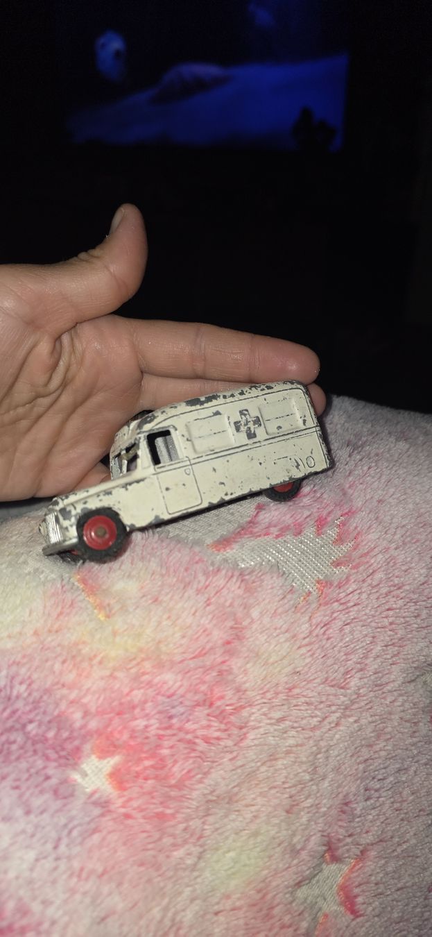 Kit di modellismo & Modellini statici: DINKY TOYS DAIMLER – Usato da Haslen GL venduto da zol_q9yh 2