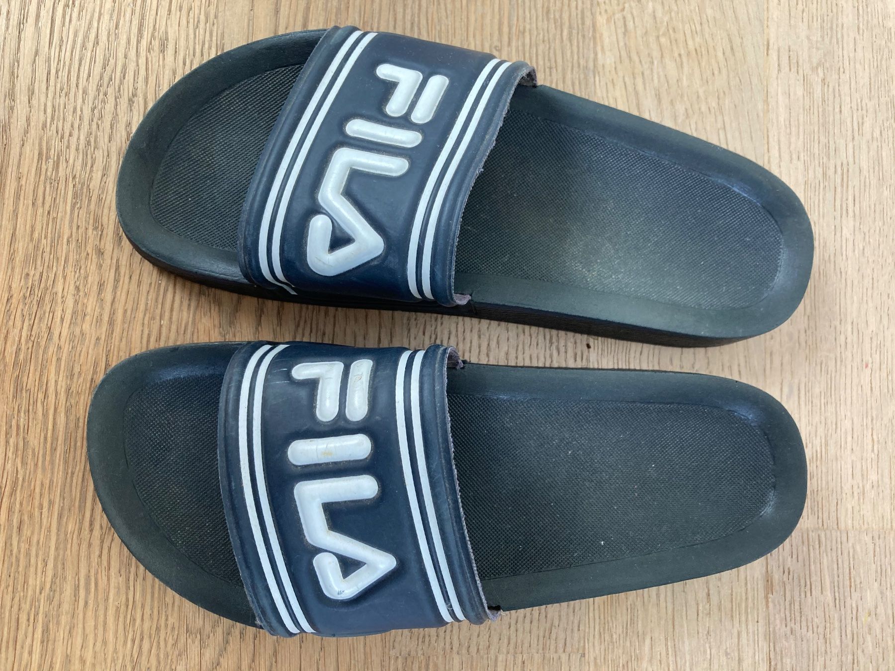 Fila Schuhe für Jungen: Badesandale FILA Grösse 36 – Gebraucht aus Köniz von Hollis01
