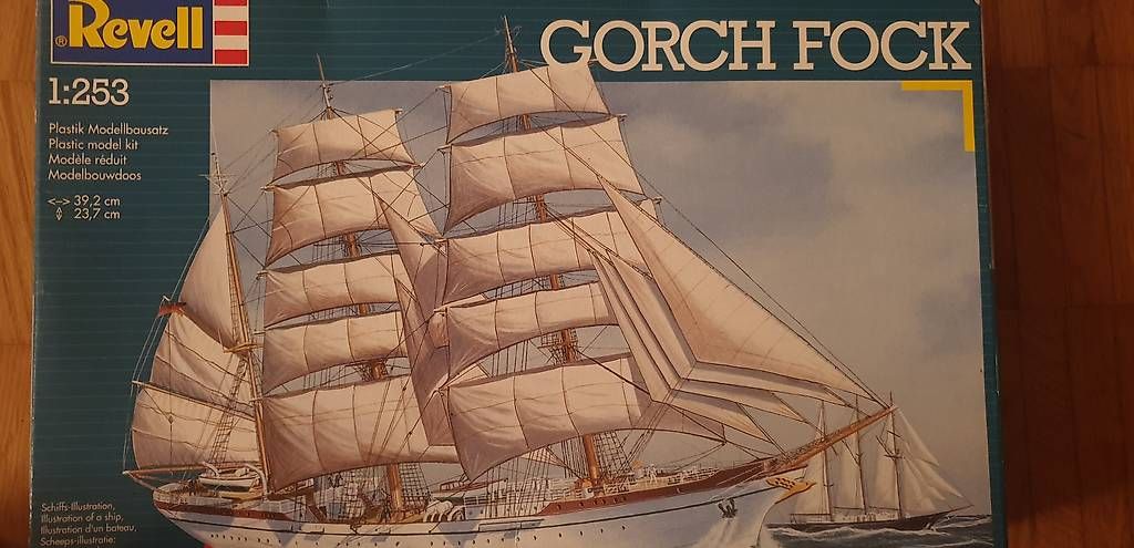 Modellbausätze & Standmodelle: Modellbausatz Gorck Fock 1:253 – Gebraucht aus Wallisellen von Richtema