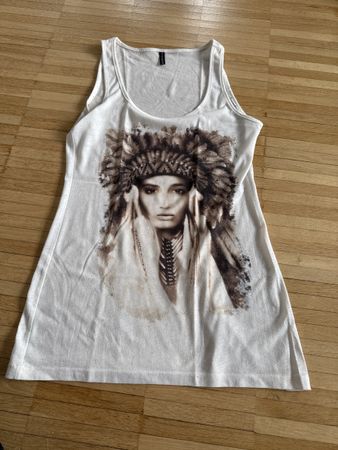 Sommertop Grösse S Indianerin weiss Print cool Look