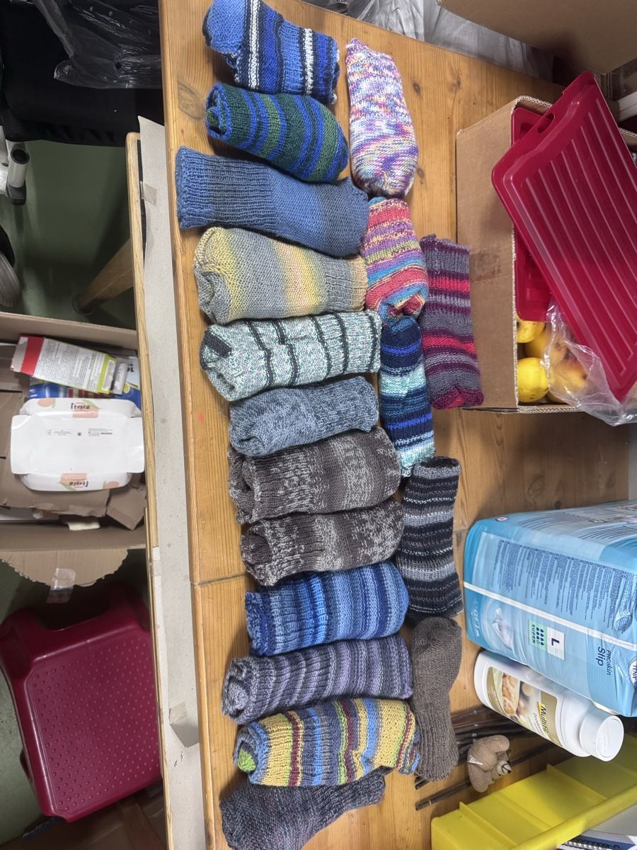 Calze: Selbst gestrickte socken – Nuovo e nell'imballaggio originale da Oberlunkhofen venduto da cwa_qc7v 4
