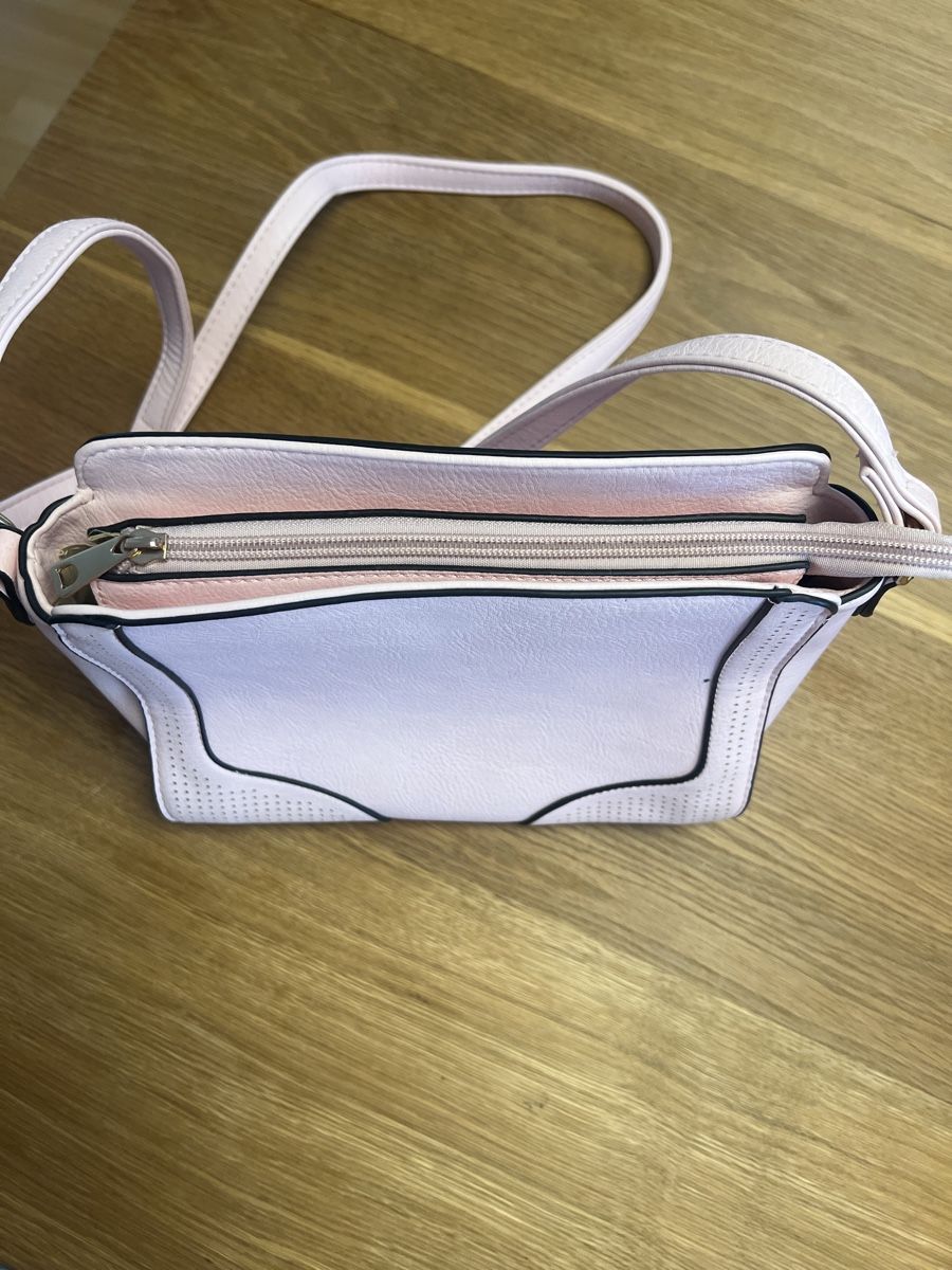 Borse da donna: rosa Tasche mit schwarzen Akzenten – Nuovo (secondo la descrizione) da Wil SG venduto da WauWauBoutique 1