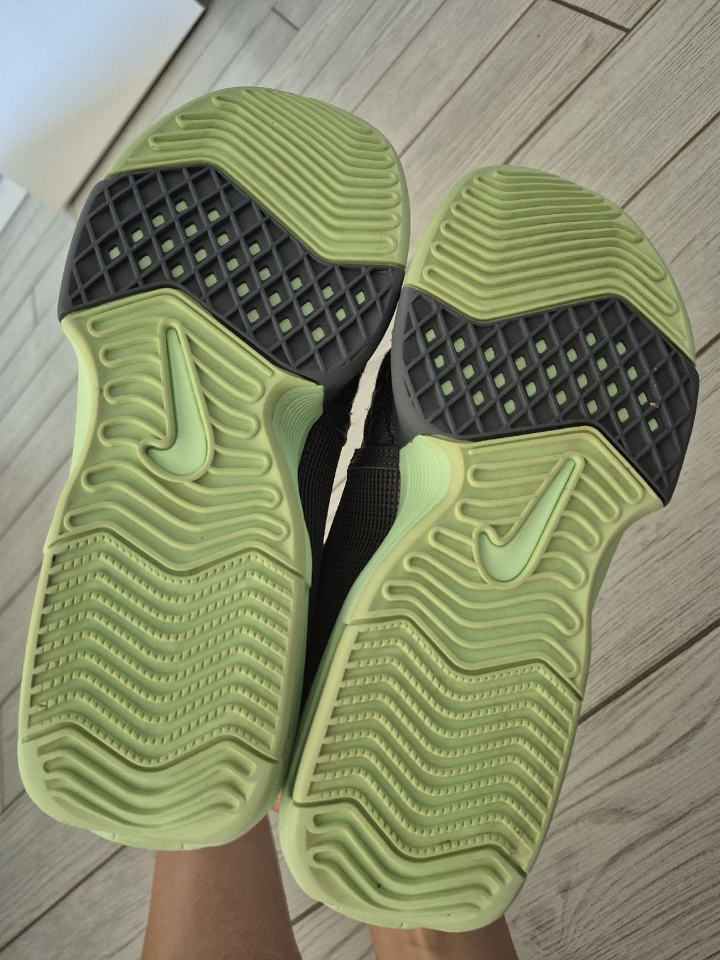 Scarpe da uomo: baskets nike basketball 39 – Usato da St-Pierre-Clages venduto da _RV 2