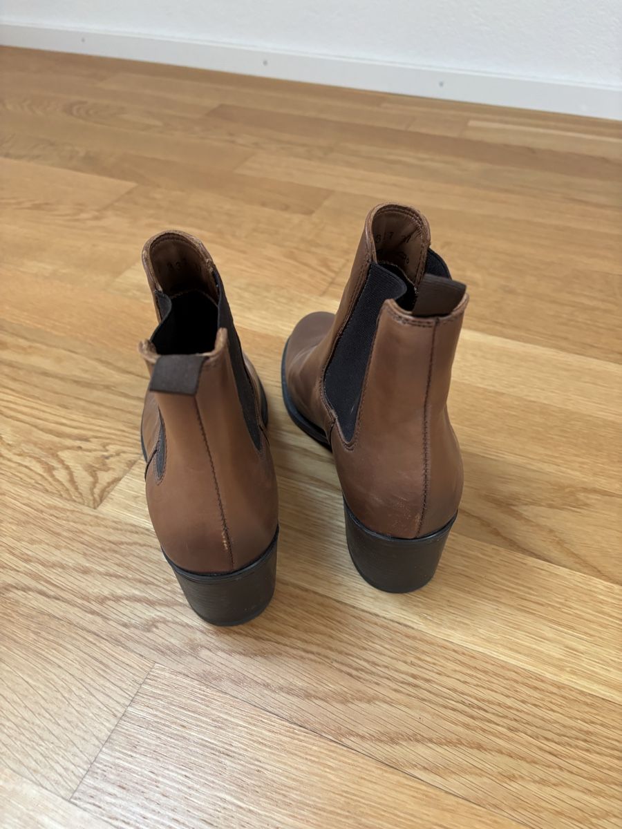 Damenschuhe: Varese Stiefeletten Gr 37 braun/schwarz – Gebraucht aus Bettwiesen von ras_9rk9 2