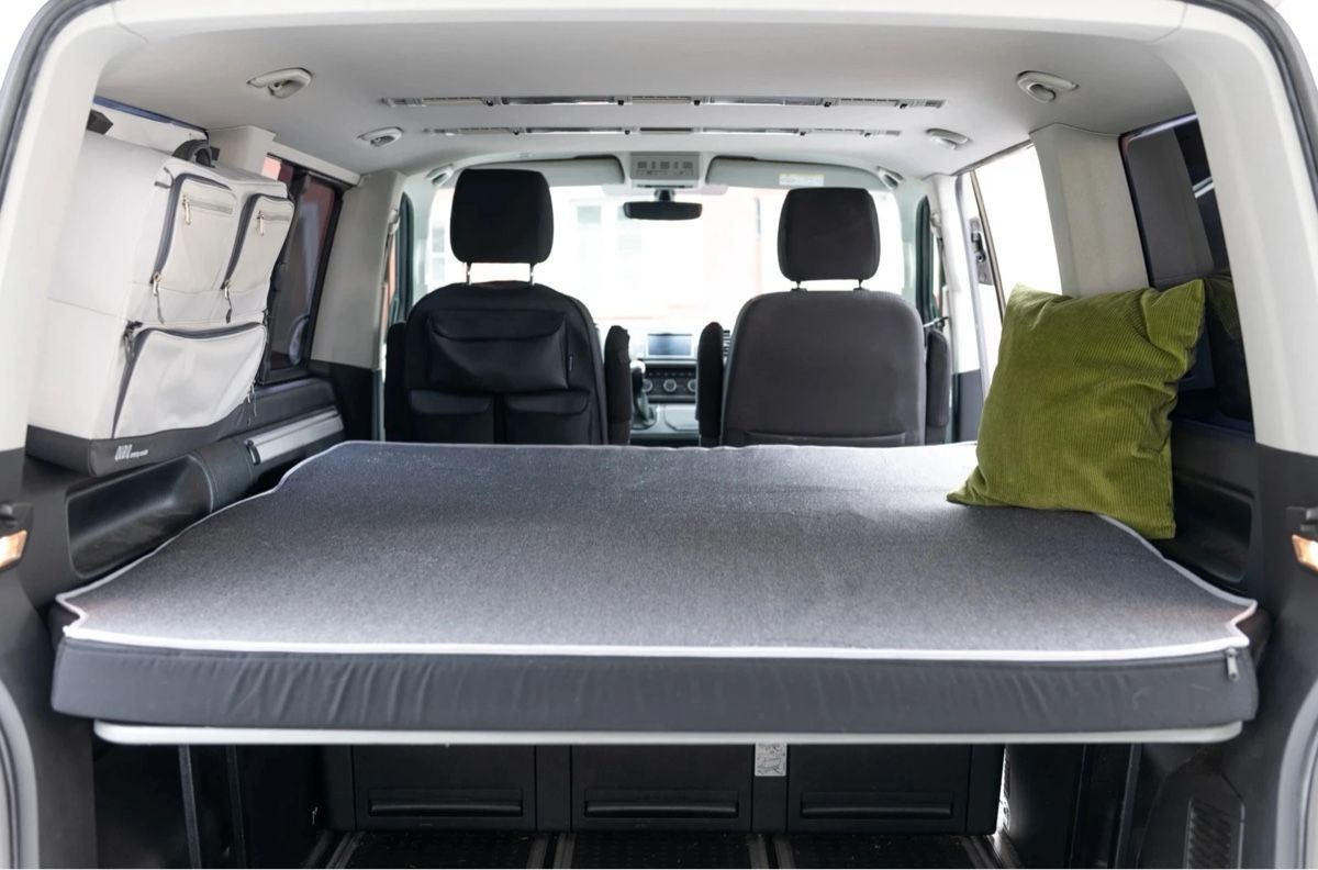 VW Automobili: VW T6 Multivan 2.0 TDI Comfortline Generation Six DSG – Usato da Bern venduto da g.brito 6