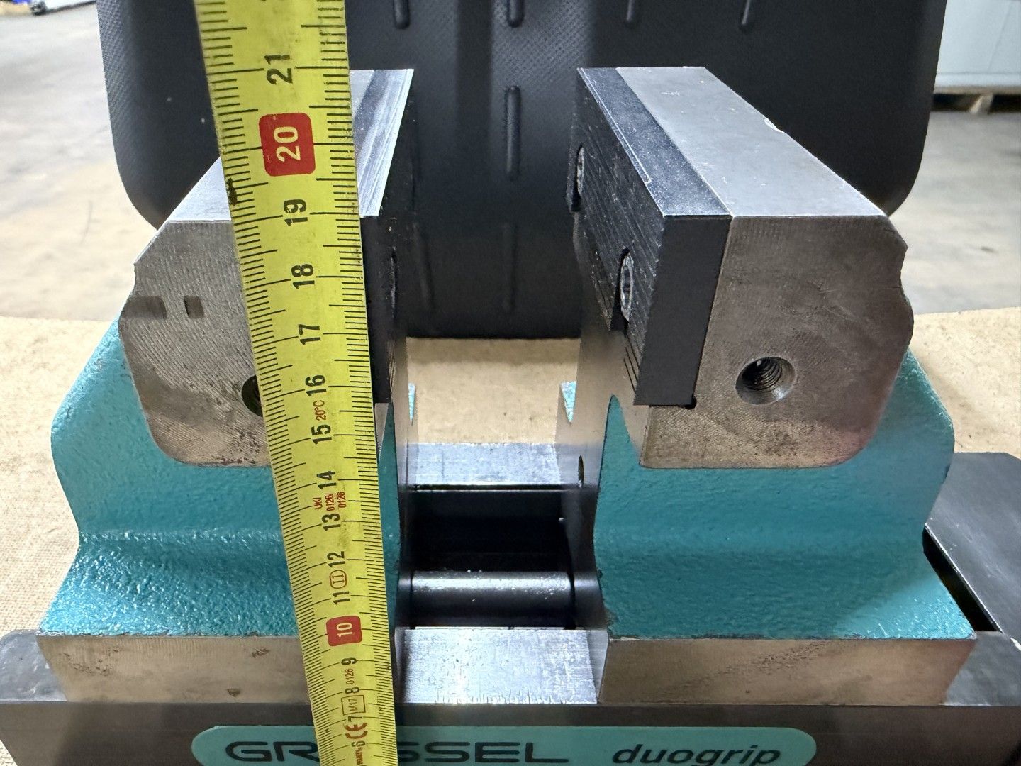 Outils pour métaux et serrurerie: Schraubstock Gressel Duogrip – D'occasion à Zuchwil par dragosmd-maschinen 7