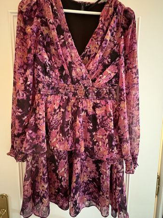 Vero Moda Kleid, Grösse XS, Blumenmuster