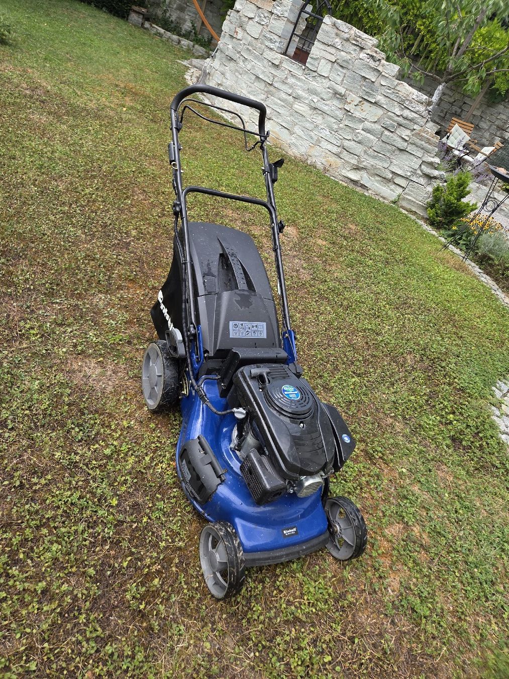 Einhell Tondeuses à gazon: Benzin Rasenmäher Einhell GC-PM 51/3 S</br> – D'occasion à Ittenthal par Urmel911 1