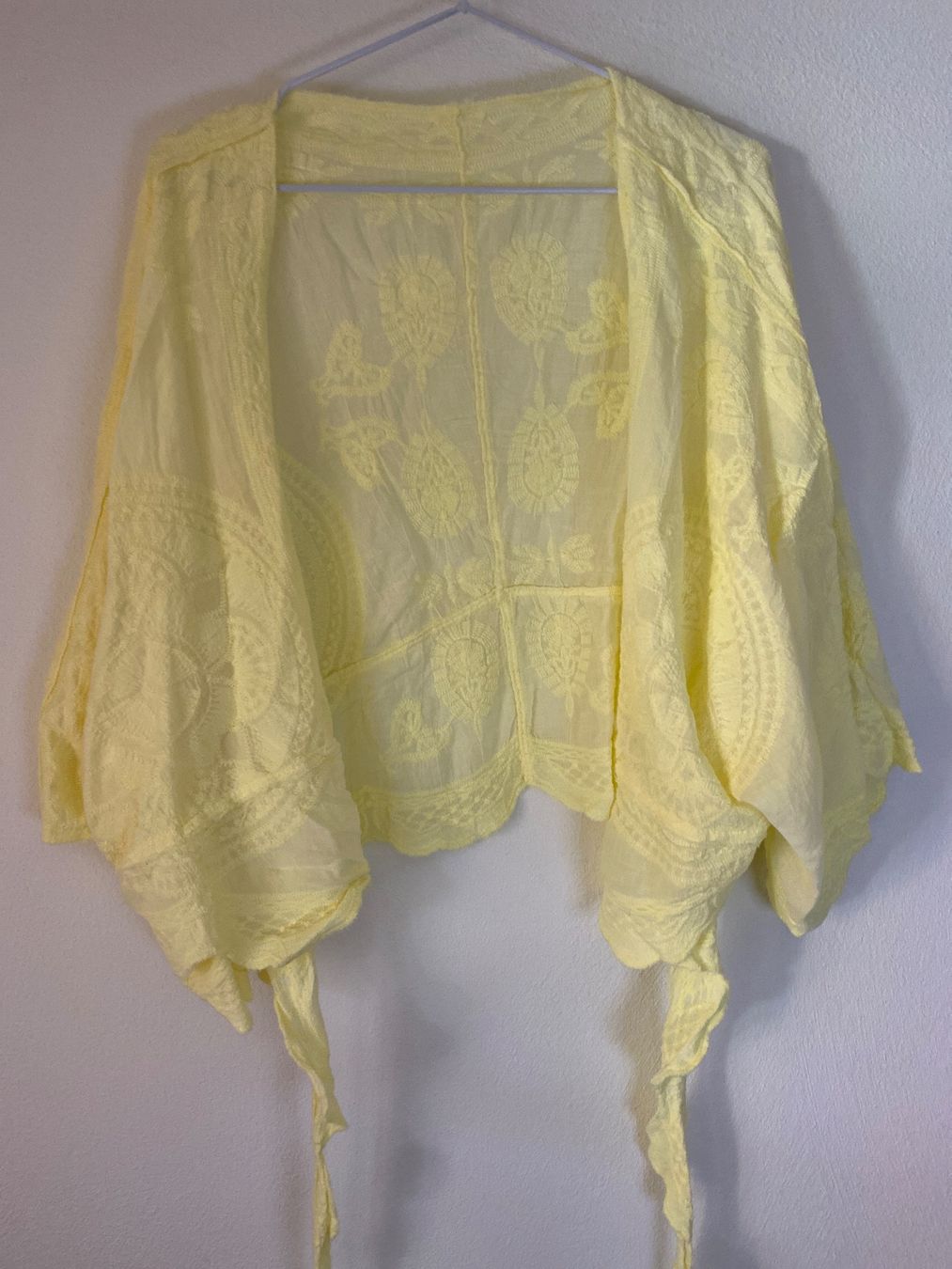 Jacken: SOMMER SPITZEN JÄCKCHEN ,GELB,DAMEN – Neu und originalverpackt aus Meienried von ManuelaBoutique 1