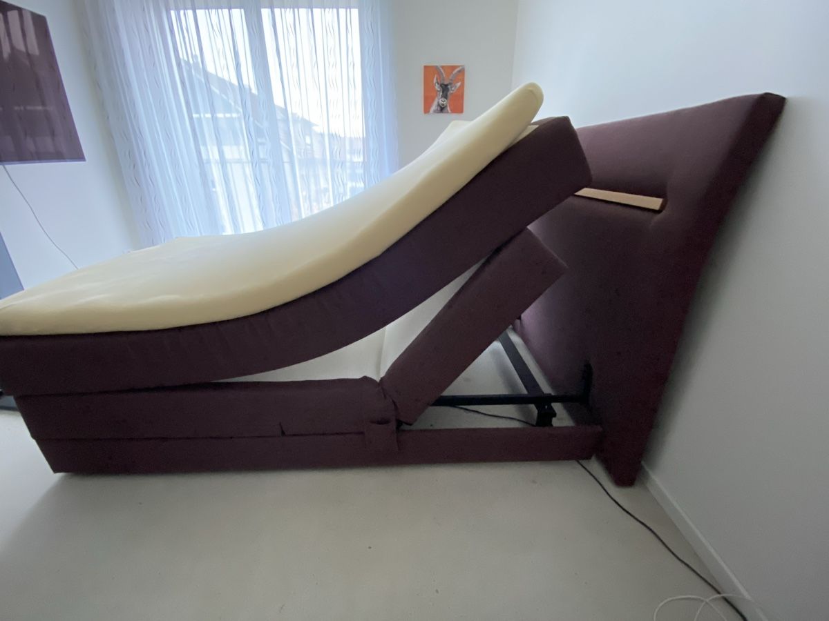Letti: Boxspringbett mit Elektromotor – Nuovo (secondo la descrizione) da Dietikon venduto da dindin01 1