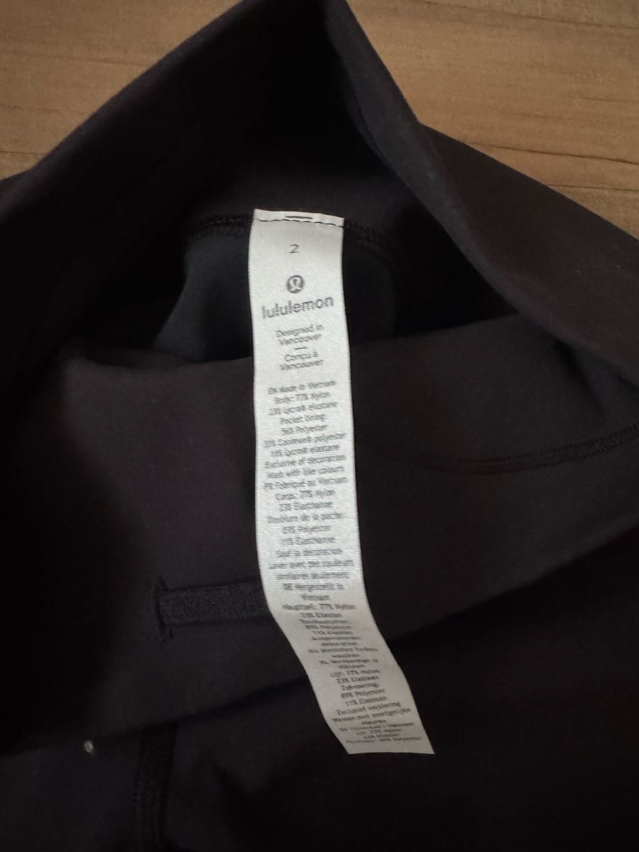 Lululemon Leggings: Lululemon Leggings schwarz Grösse 2  – Nuovo (secondo la descrizione) da Interlaken venduto da sa.manta 1