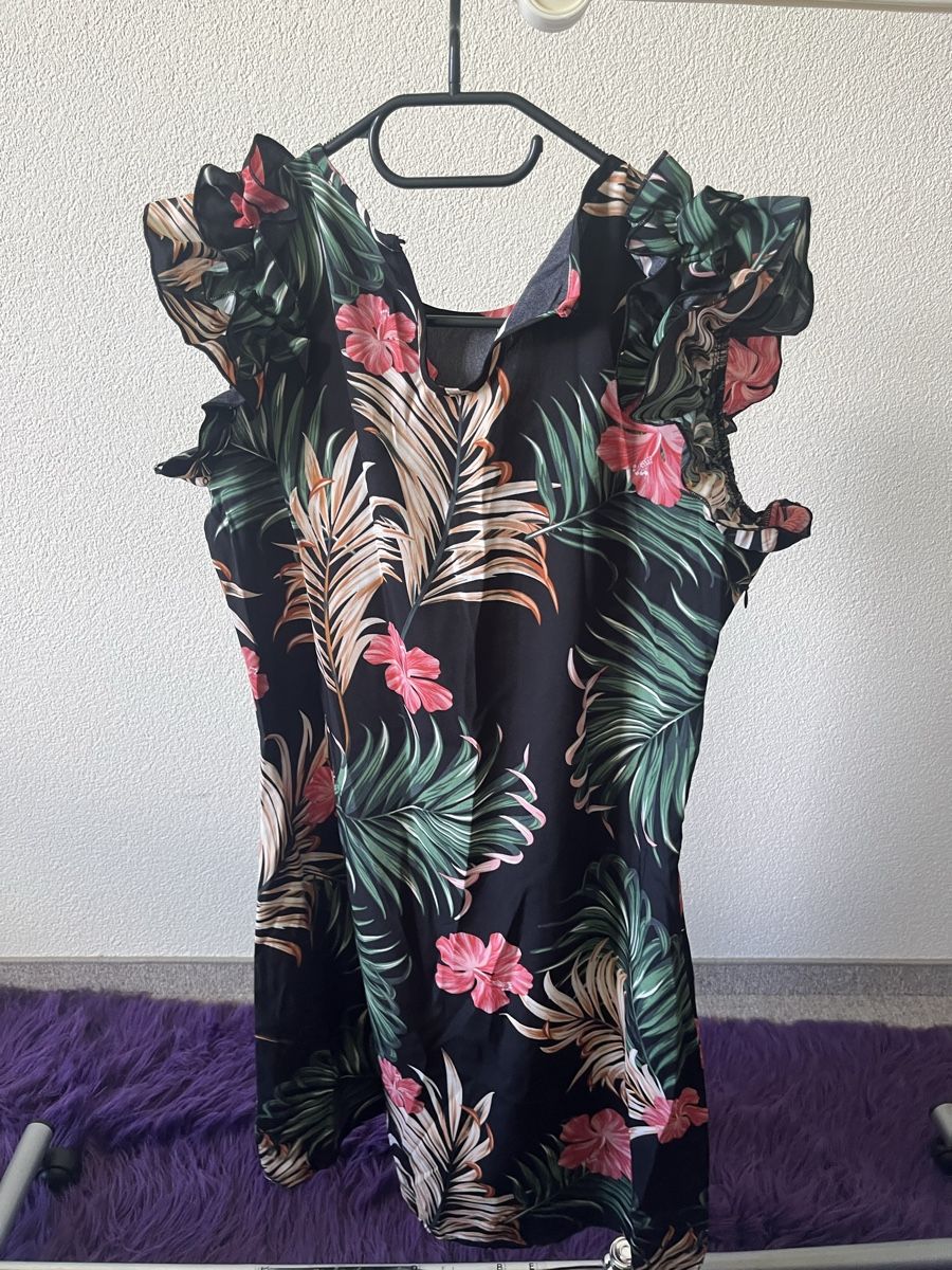 Robes: Sommerkleid Hibiskus – Neuf (Voir description) à Giswil par Mauritius9026