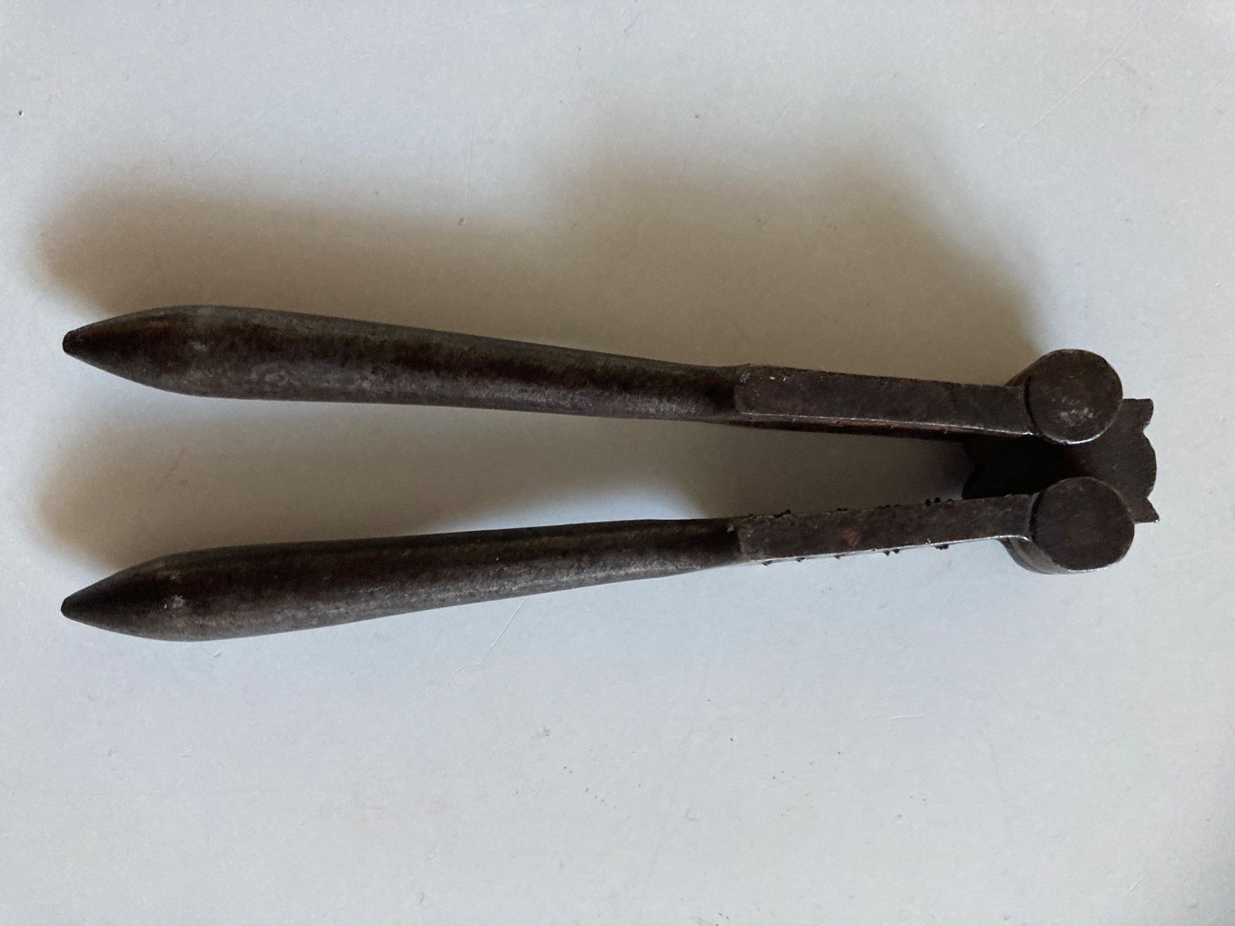 Küchengeräte: Alter Nussknacker aus Metall – Gebraucht aus Zürich von Chaeffeler 3